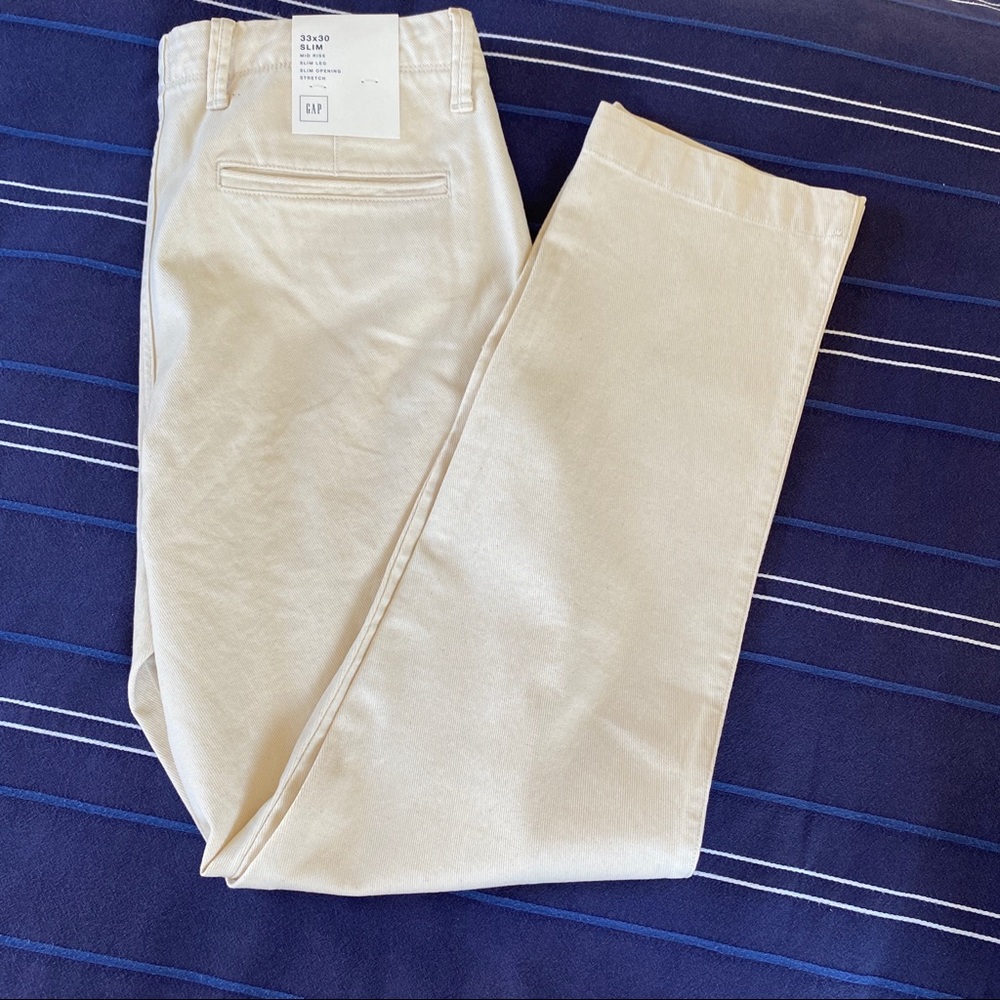 NWT Mens Gap Khaki Pants